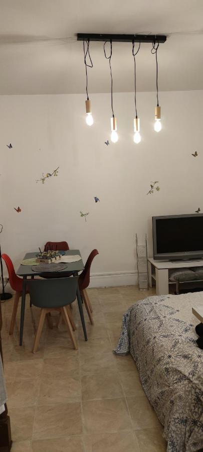 Appartement Duplex F2 Tout Confort Proche Centre Ville Avec Parking Gratuit Montlucon Ngoại thất bức ảnh