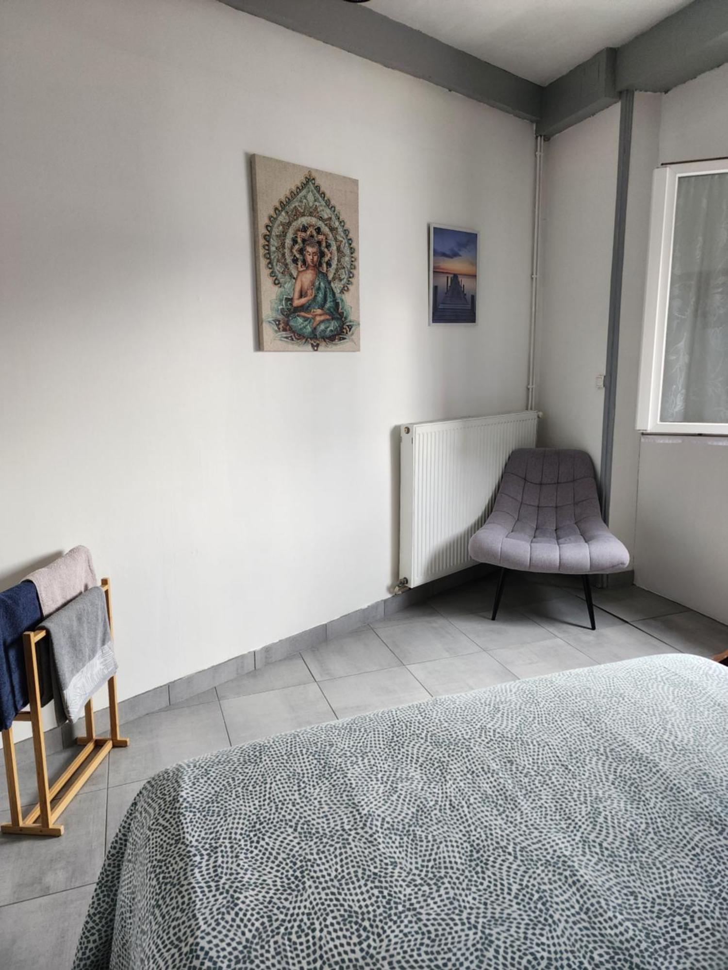 Appartement Duplex F2 Tout Confort Proche Centre Ville Avec Parking Gratuit Montlucon Ngoại thất bức ảnh
